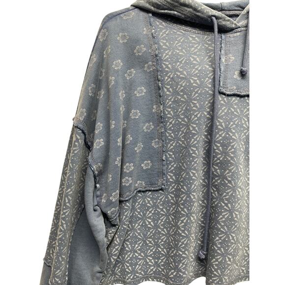 Lucky Brand Size XS OVERSIZED Washed Blue Hoodie Floral Distressed Sweatshirt - Picture 3 of 10